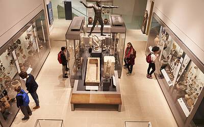 How to Design a Museum Exhibit Project: Step-by-Step Guide